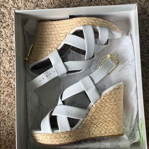 JS-Catalina White Wedges